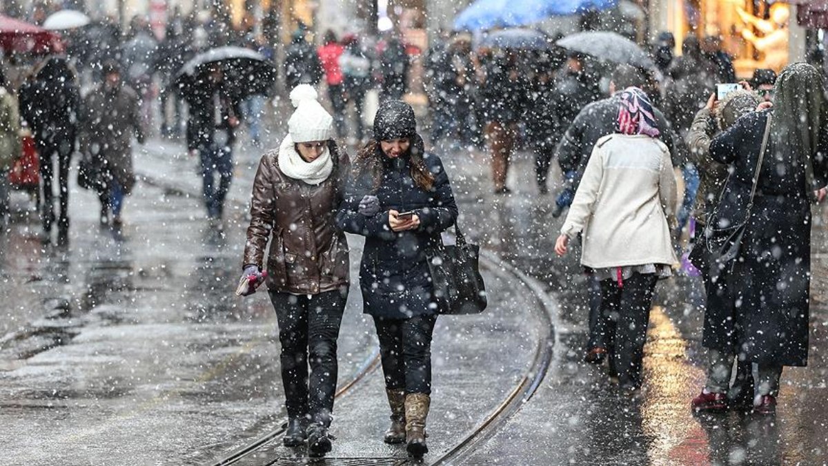 İstanbul için son kar uyarısı AKOM’dan: Sibirya soğukları geliyor